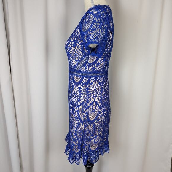 Hidden Label Short Sleeve Lace Shift Dress Blue Size M - Picture 13 of 16